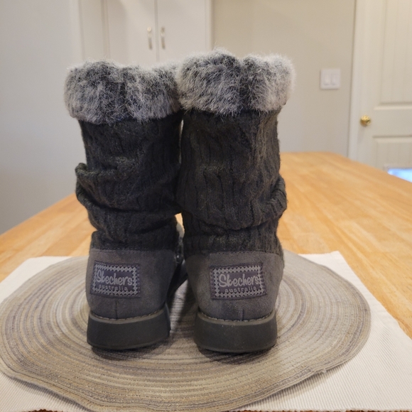 💠EUC~ SKECHERS KNIT SWEATER BOOTS - Picture 6 of 9